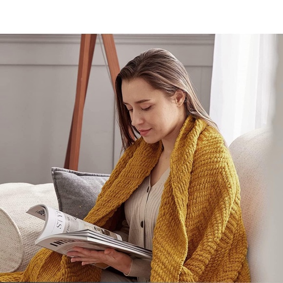 West Elm Sunflower Yellow Tassel Fringe Luxury Minimalist Soft Throw Blanket - Picture 5 of 15